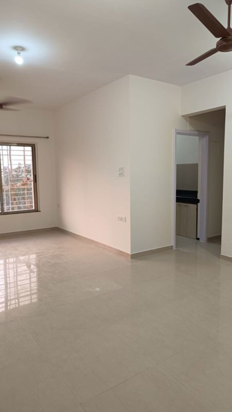 Room, raheja-willows 2 Bedroom 750 Sq.Ft. Apartment In Kandivali East Mumbai 9983009