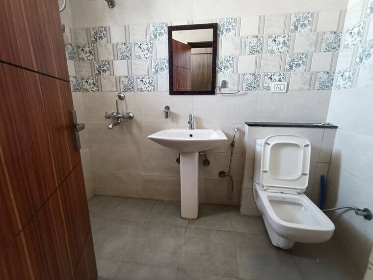 Bathroom, dhakoli 3 Bedroom 2170 Sq.Ft. Apartment In Dhakoli Zirakpur 9983093