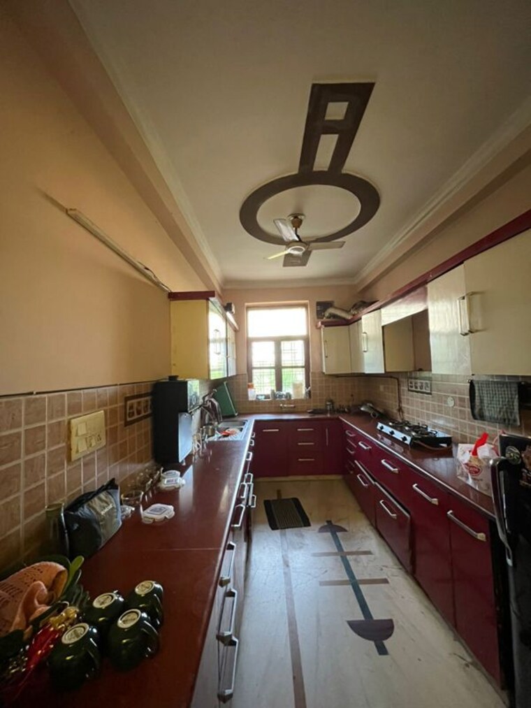 Kitchen, gsb-shree-jee-homes 3 Bedroom 1645 Sq.Ft. Builder Floor In Vasundhara Sector 12 Ghaziabad 9983107