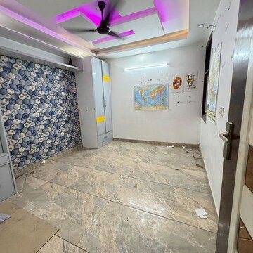 Bedroom in 3 BHK Builder Floor at Dwarka Mor – for Rent