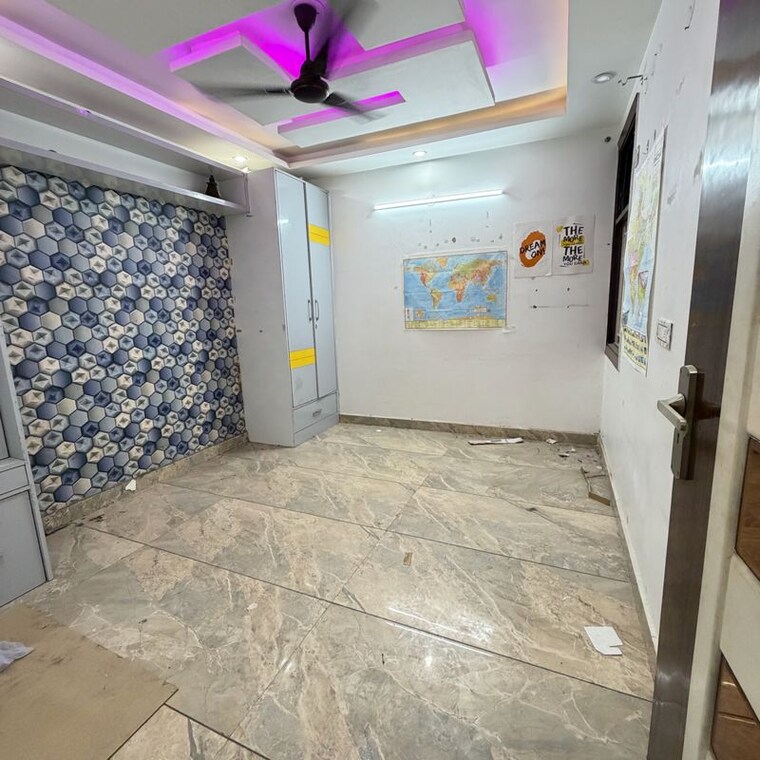 Bedroom, dwarka mor 3 Bedroom 100 Sq.Yd. Builder Floor In Dwarka Mor Delhi 9983118