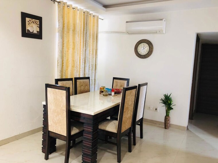 Master Bedroom, parsvnath-planet 4 Bedroom 3725 Sq.Ft. Apartment In Gomti Nagar Lucknow 9983142