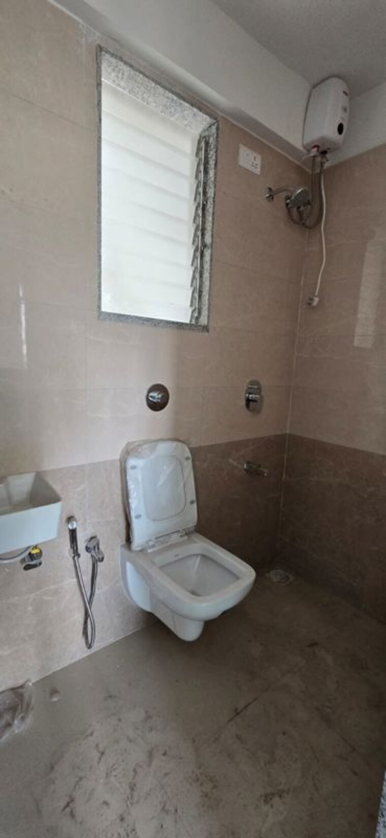 Bathroom, yashodhan-niwas 1 Bedroom 450 Sq.Ft. Apartment In Ghatkopar East Mumbai 9983146