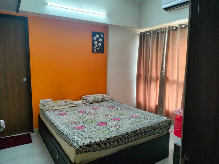 Bedroom, lodha-amara 2 Bedroom 900 Sq.Ft. Apartment In Kolshet Road Thane 9983157