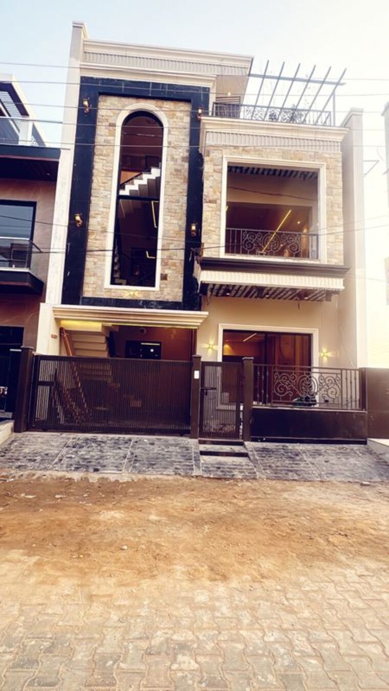 Exterior View, sector 124 5 Bedroom 145 Sq.Yd. Independent House In Sector 124 Mohali 9983173