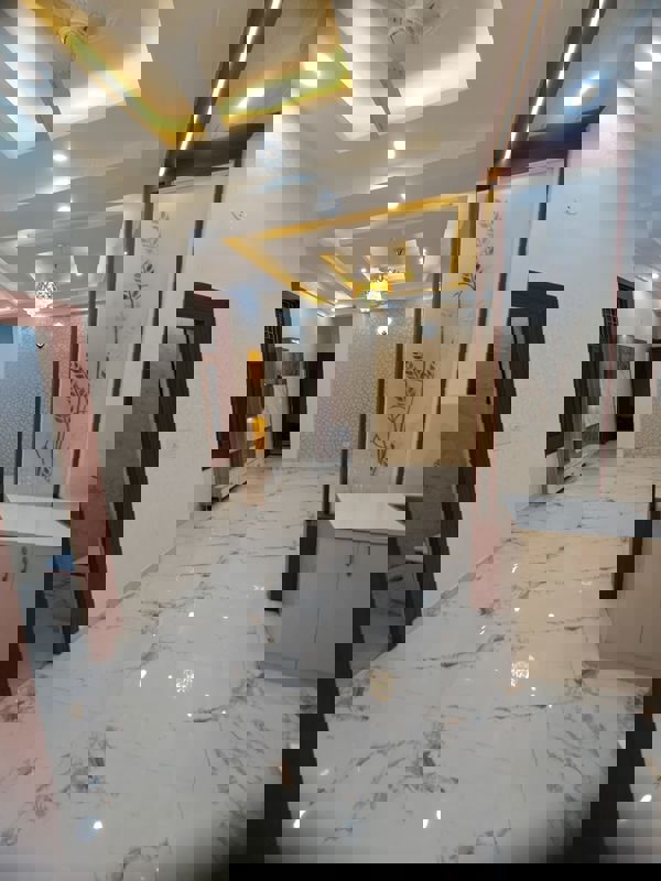 Building Lobby in 2 BHK Builder Floor at Dayanand Colony – for Rent