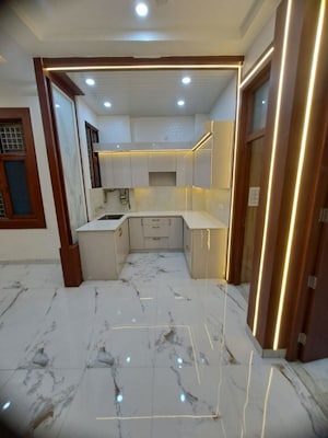 Kitchen in 2 BHK Builder Floor at Dayanand Colony – for Rent