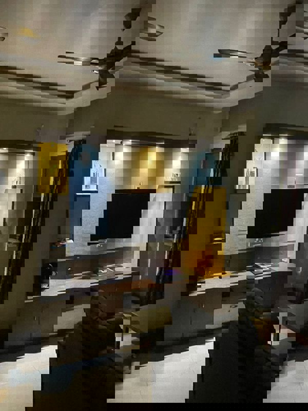 2 BHK 900 Sq.Ft. Apartment in Lake avenue CHS