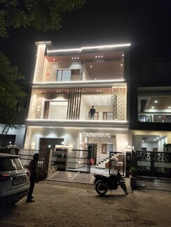 5 BHK + Pooja Room,Extra Room Independent House For Sale in Sunny Enclave