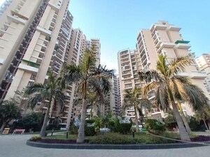 3 BHK Apartment – Exterior View View at Amrapali Golf Homes, Sector 4 Greater Noida - for Rent