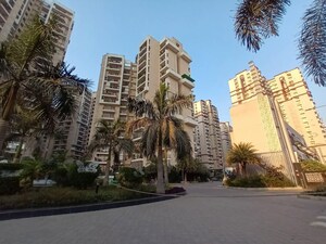 3 BHK Apartment – Exterior View View at Amrapali Golf Homes, Sector 4 Greater Noida - for Rent