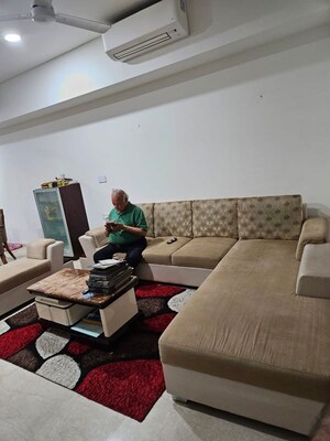 Team Area in 3 BHK Apartment at Aaradhana Chs Lokhandwala, Lokhandwala – for Rent