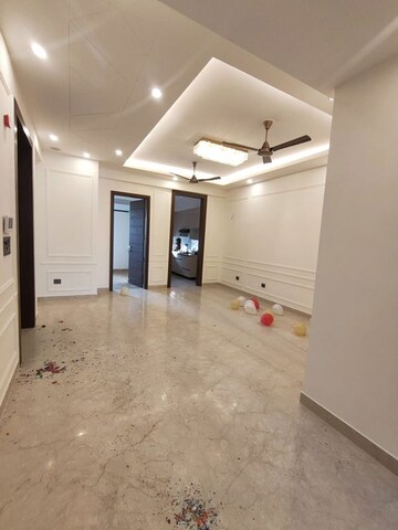 Room in 3 BHK Builder Floor at NKV Golden Avenue, Sohna Sector 35 – for Rent