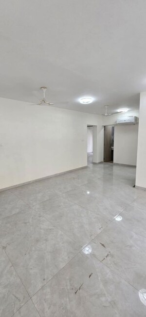 Room in 3 BHK Apartment at Swastik Tiara, Ghatkopar East – for Rent