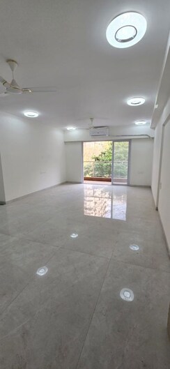 3 BHK Apartment For Rent in Swastik Tiara