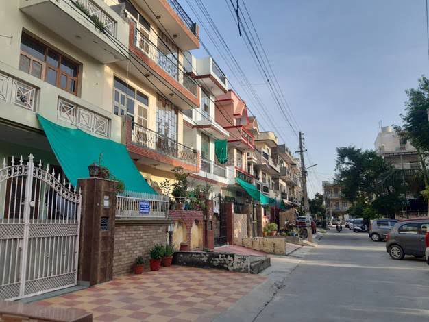 5 BHK + Pooja Room Villa For Sale in Sector 10