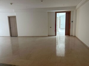 Room in 4 BHK Apartment at Lodha The Park, Worli – for Sale