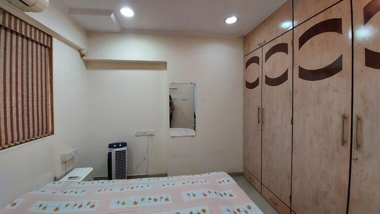 Bedroom, oberoi-mall 2.5 Bedroom 1234 Sq.Ft. Apartment In Goregaon East Mumbai 9983472