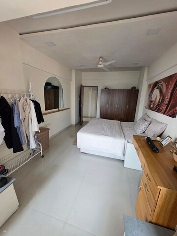 Team Area in 2 BHK Apartment at Twin Tower CHS Ltd, Andheri East – for Sale