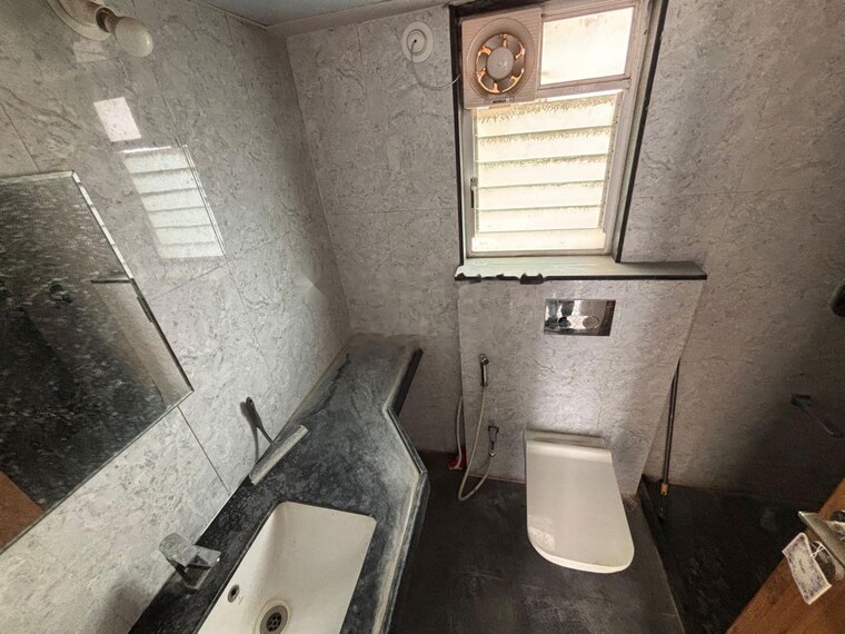 Bathroom, vascon-forest-edge 2 Bedroom 800 Sq.Ft. Apartment In Kharadi Pune 9983614