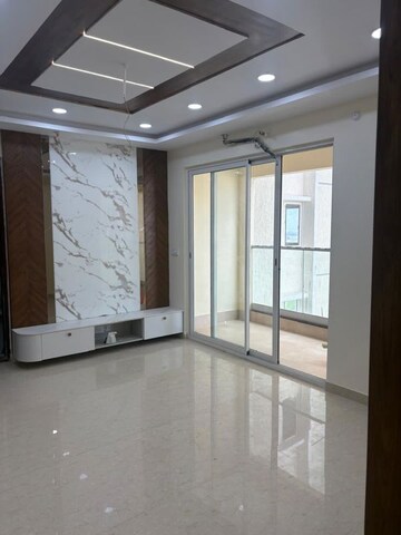 Room in 3 BHK Apartment at Aurobindo The Regent, Kondapur – for Rent