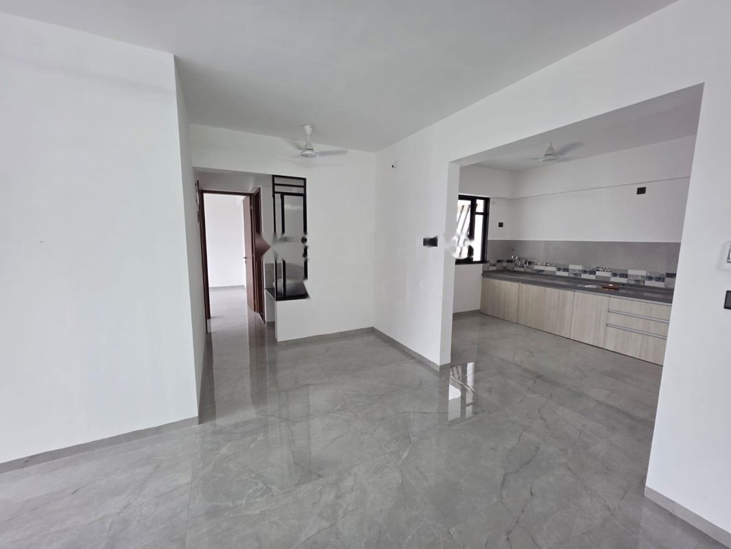 2 BHK 995 Sq.Ft. Apartment in Unique Youtopia