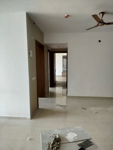 Room in 3 BHK Apartment at Omaxe Royal Residency Faridabad, Sector 79 – for Rent