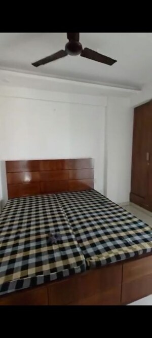 Bedroom in 4 BHK Apartment at Vasundhara Sector 3 – for Sale