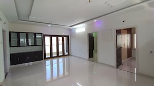 Room in 4 BHK Builder Floor at White House Apartments HRBR Layout, Hrbr Layout – for Sale