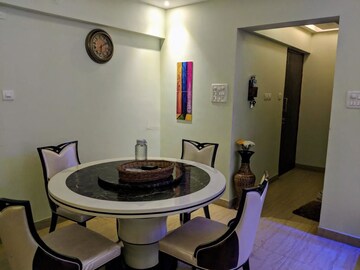 Team Area in 2 BHK Apartment at HDIL Metropolis Residences, Andheri West – for Sale