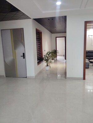 Room in 3 BHK Apartment at Spr Imperial Estate, Sector 82 – for Rent