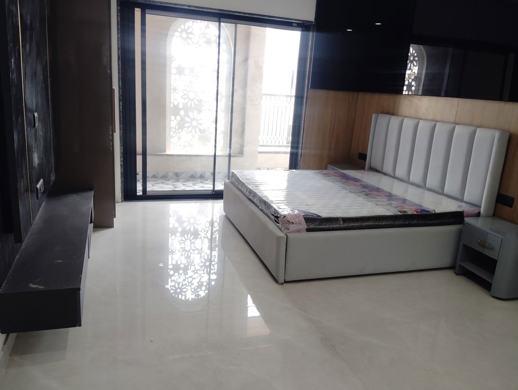 3 BHK Apartment For Rent in Spr Imperial Estate