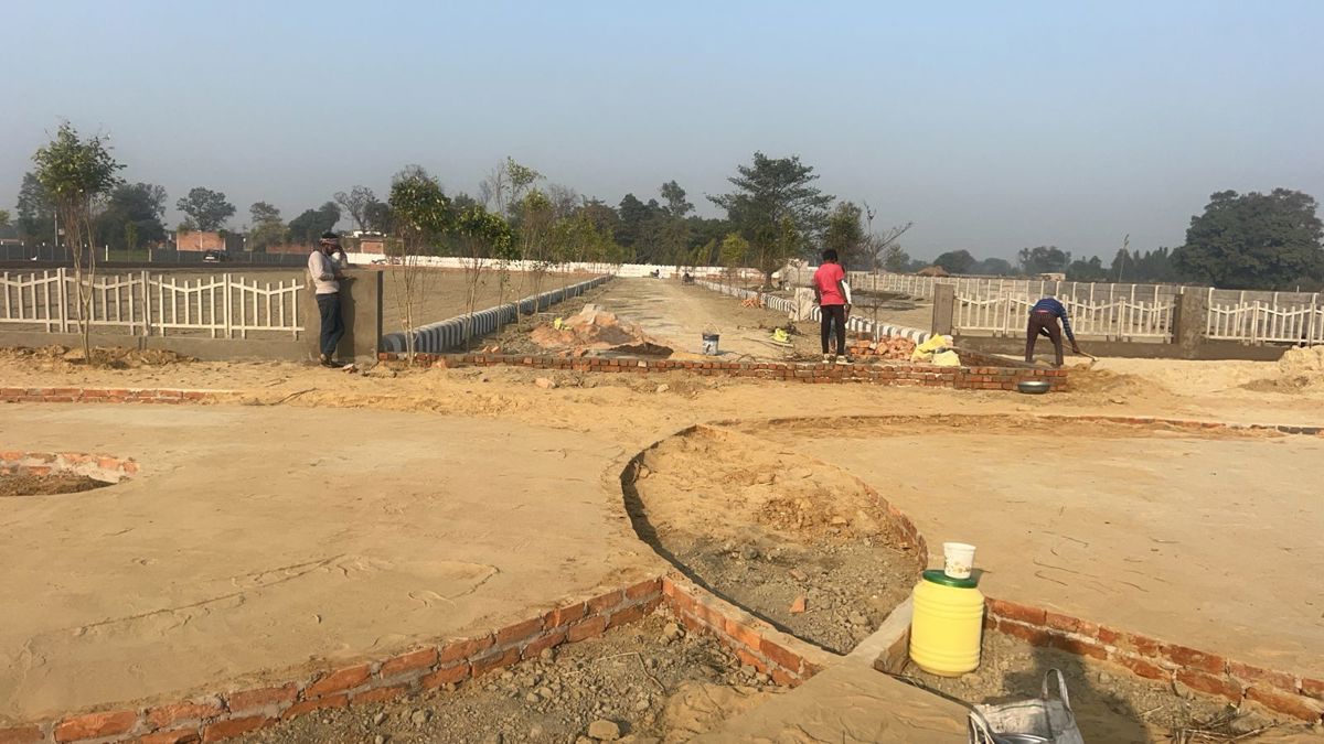 Plot For Sale in Krishna Iscon Valley
