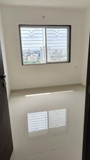 Room in 2 BHK Apartment at Sukhwani Hermosa Casa, Mundhwa – for Rent