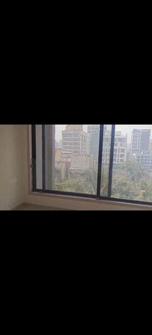 Room in 3 BHK Apartment at PR Fernvel, Santacruz West – for Sale