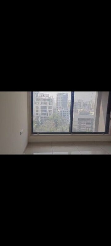 Room in 3 BHK Apartment at PR Fernvel, Santacruz West – for Sale