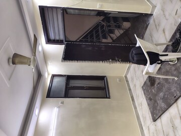 2 BHK Builder Floor For Rent in Govindpuri