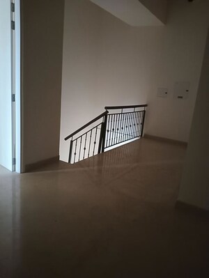 Room in 3 BHK Apartment at Indiabulls Sky Forest, Lower Parel – for Sale