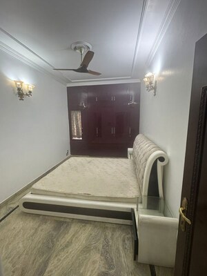 Bathroom in 2 BHK Builder Floor at Saket – for Rent