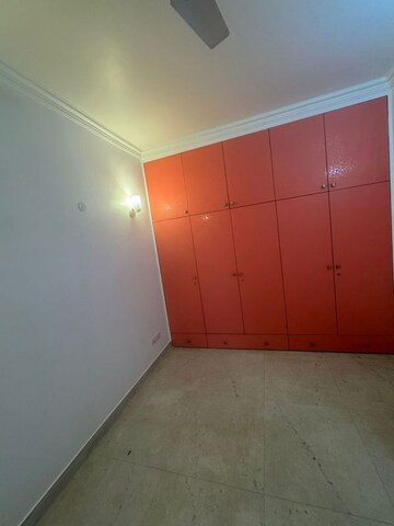 Room in 2 BHK Builder Floor at Saket – for Rent