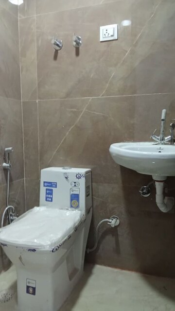 Bathroom in 1 BHK Builder Floor at Paryavaran Complex – for Rent