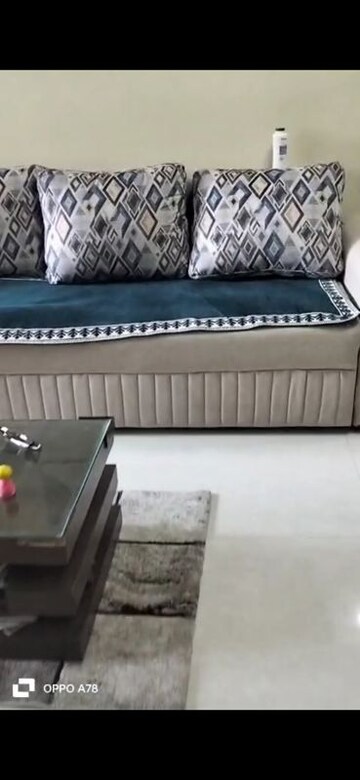 Room in 2 BHK Apartment at Kabra Aurum, Goregaon West – for Rent