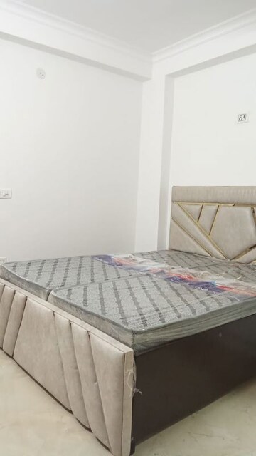 Bedroom in 1 BHK Builder Floor at Paryavaran Complex – for Rent