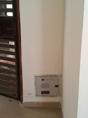 Furnished Amenities in 2.5 BHK Apartment at Mahagun Mywoods, Sector 16c Greater Noida – for Rent