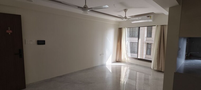 Room, gurukrupa-nirmalam 2 Bedroom 670 Sq.Ft. Apartment In Bandra East Mumbai 9984203