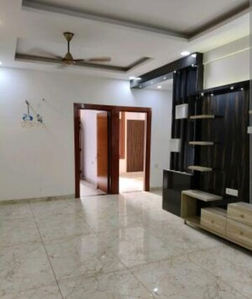 Living Room in 3 BHK Builder Floor at Sector 85 – for Sale