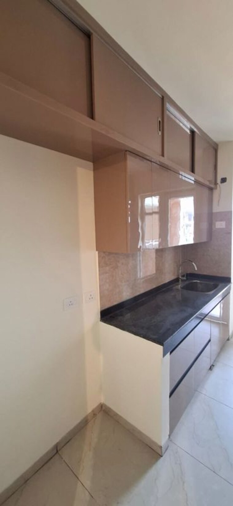 Kitchen, gomti nagar 3.5 Bedroom 1840 Sq.Ft. Apartment In Gomti Nagar Lucknow 9984316