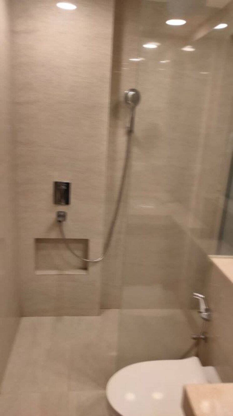 Bathroom, hiranandani-castle-rock 2 Bedroom 750 Sq.Ft. Apartment In Powai Mumbai 9984405