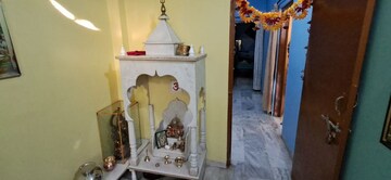 Furnished Amenities in 3 BHK Villa at Madan Mahal – for Sale