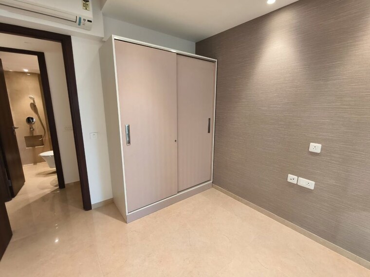 Room, hiranandani-highland 3 Bedroom 789 Sq.Ft. Apartment In Powai Mumbai 9984303